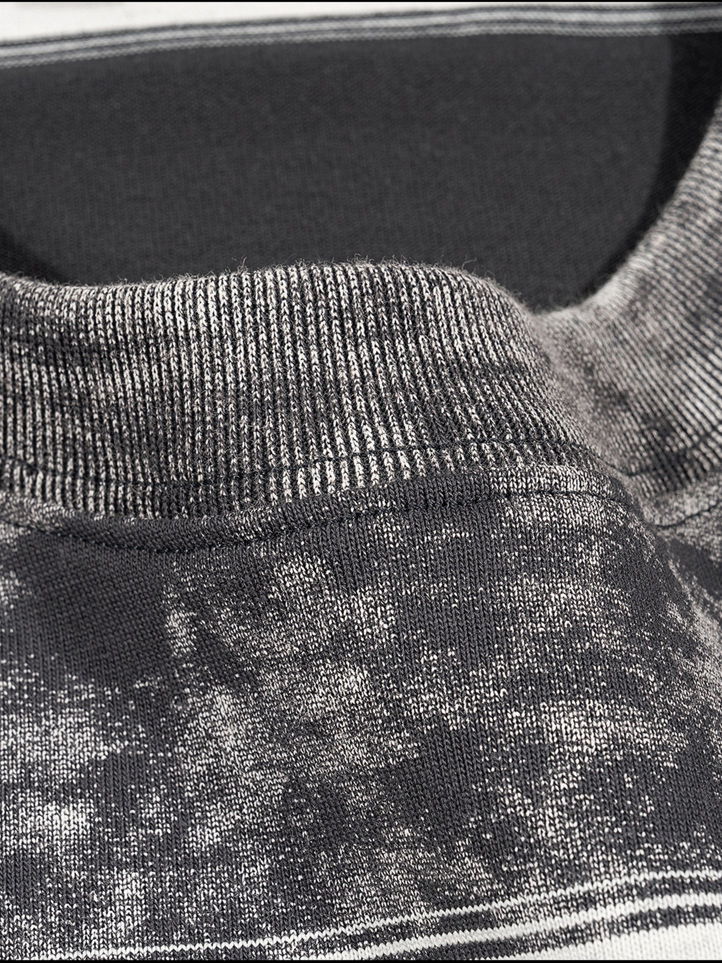 AURARUSH Snow Washed Striped Boxy Tee